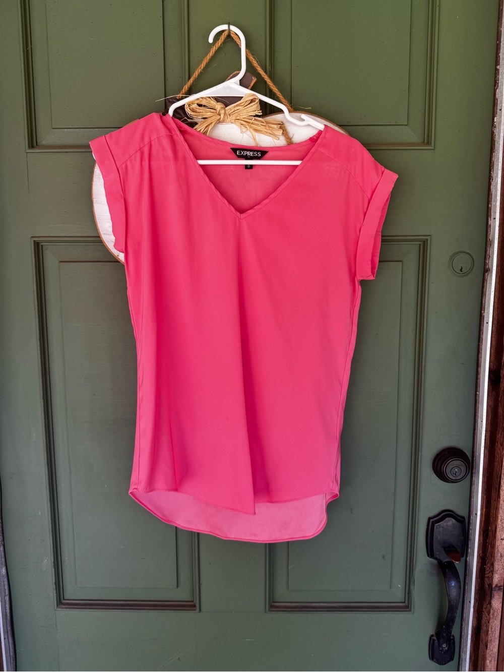 Express Coral Pink V-Neck Cap Sleeve Blouse